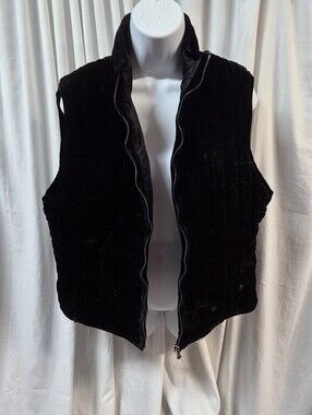 Black Quilted Velvet Zip-Front Women's Vest